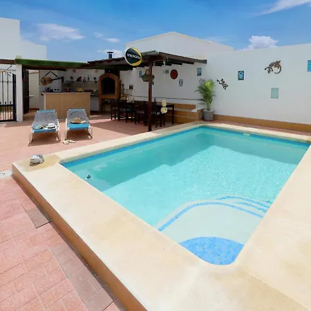 Casa Chloe Tias